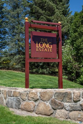 11 Saddle Ridge 11, Bloomfield, CT 06002