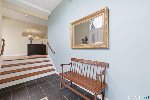 11 Saddle Ridge 11, Bloomfield, CT 06002