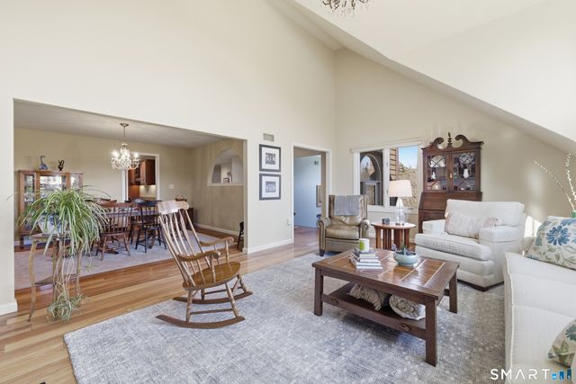 11 Saddle Ridge 11, Bloomfield, CT 06002