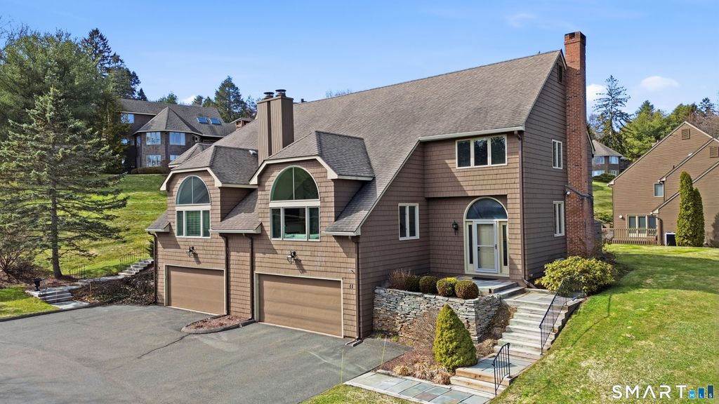 11 Saddle Ridge 11, Bloomfield, CT 06002