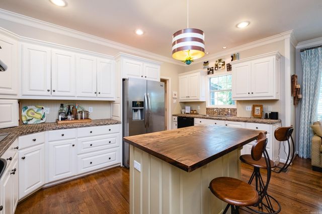 21 Toulouse Court, Little Rock, AR 72211