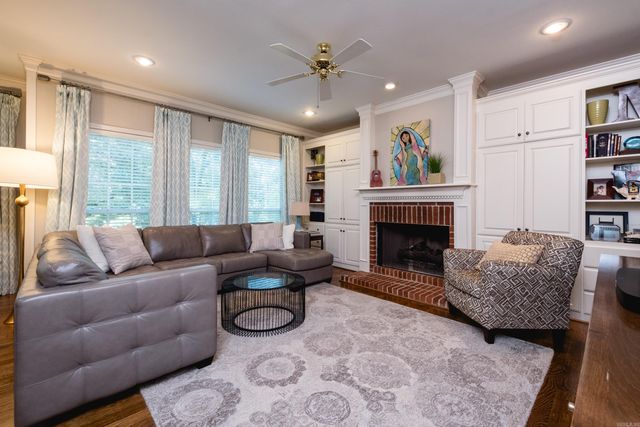 21 Toulouse Court, Little Rock, AR 72211