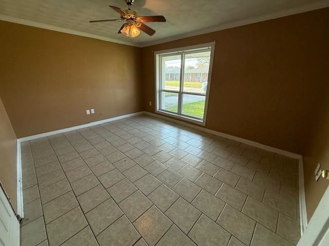 220 Glenwood Dr, Houma, LA 70363