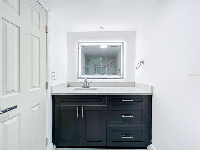 6233 DEWDROP WAY, Tampa, FL 33617