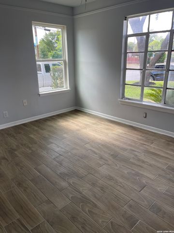 503 W Hart Ave, San Antonio, TX 78214