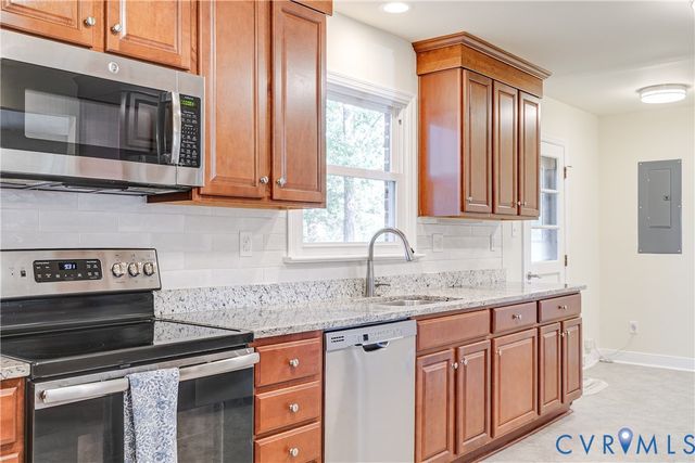 3210 Oak Meadow Ln, Midlothian, VA 23112