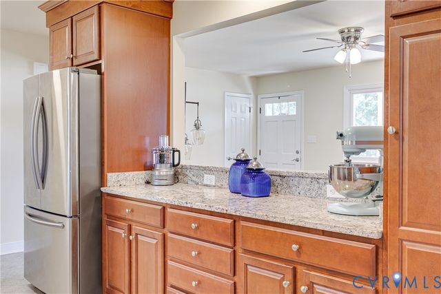 3210 Oak Meadow Ln, Midlothian, VA 23112
