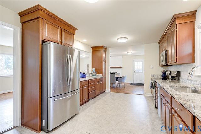 3210 Oak Meadow Ln, Midlothian, VA 23112