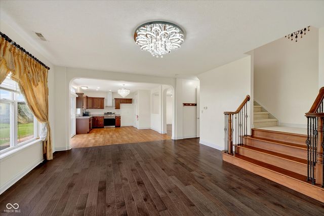 8274 Shute Circle, Avon, IN 46123