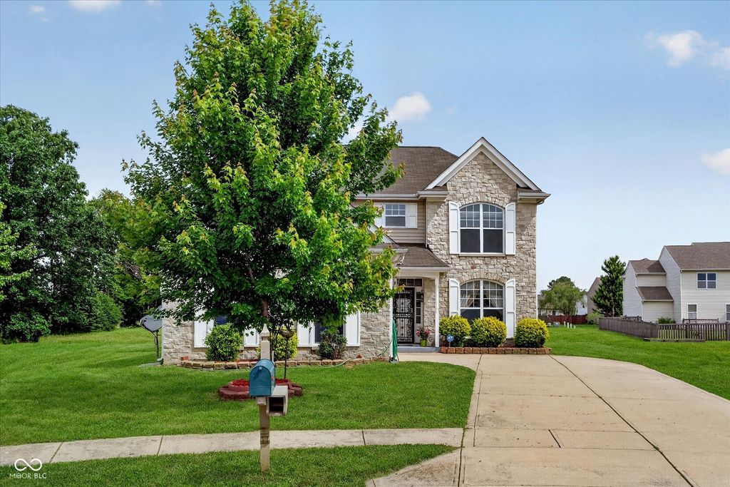8274 Shute Circle, Avon, IN 46123
