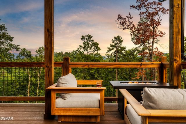 2917 Redtail Road, Sevierville, TN 37862