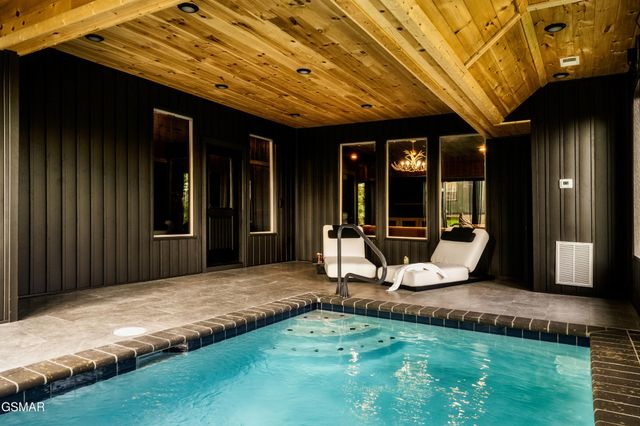 2917 Redtail Road, Sevierville, TN 37862