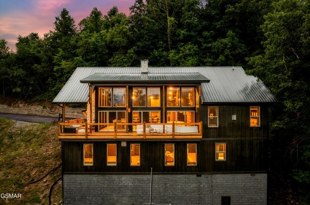 2917 Redtail Road, Sevierville, TN 37862