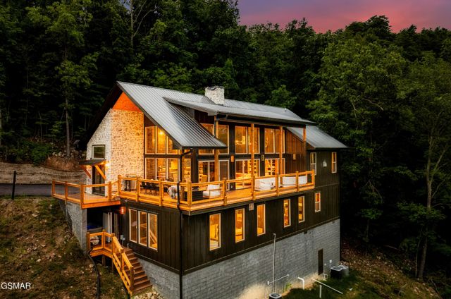 2917 Redtail Road, Sevierville, TN 37862