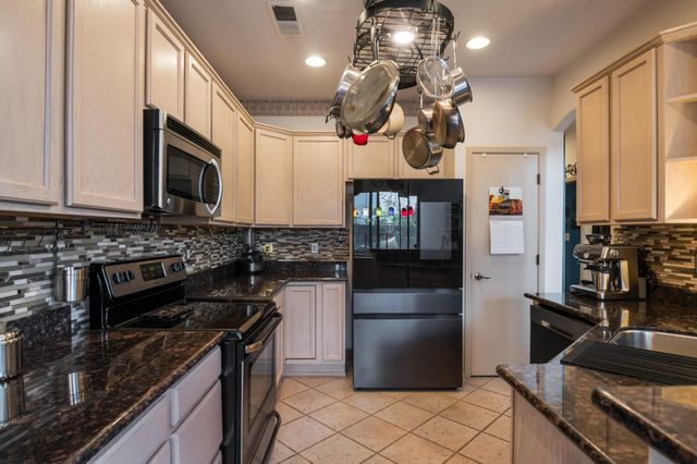 13127 Enchantment Lane NE, Albuquerque, NM 87111