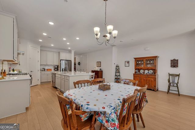 308 Carriage Glen Lane, Woodstock, GA 30188