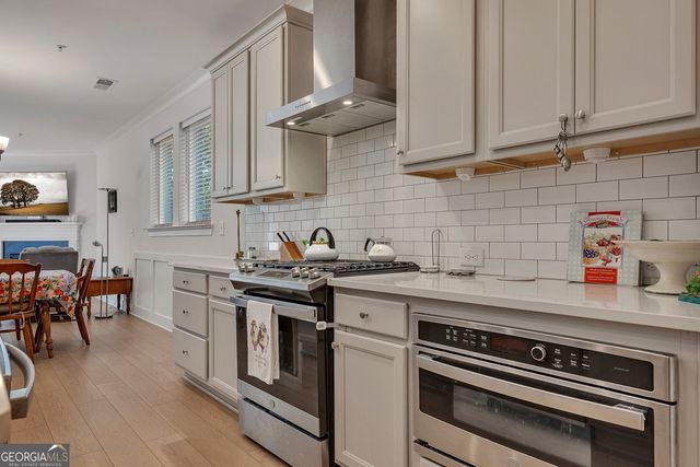 308 Carriage Glen Lane, Woodstock, GA 30188
