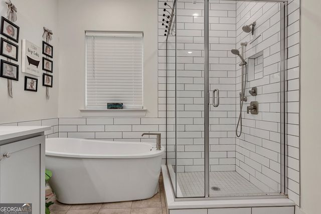 308 Carriage Glen Lane, Woodstock, GA 30188