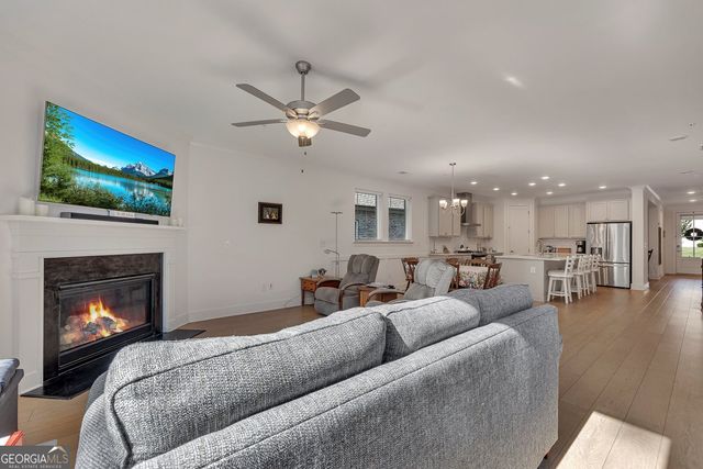 308 Carriage Glen Lane, Woodstock, GA 30188