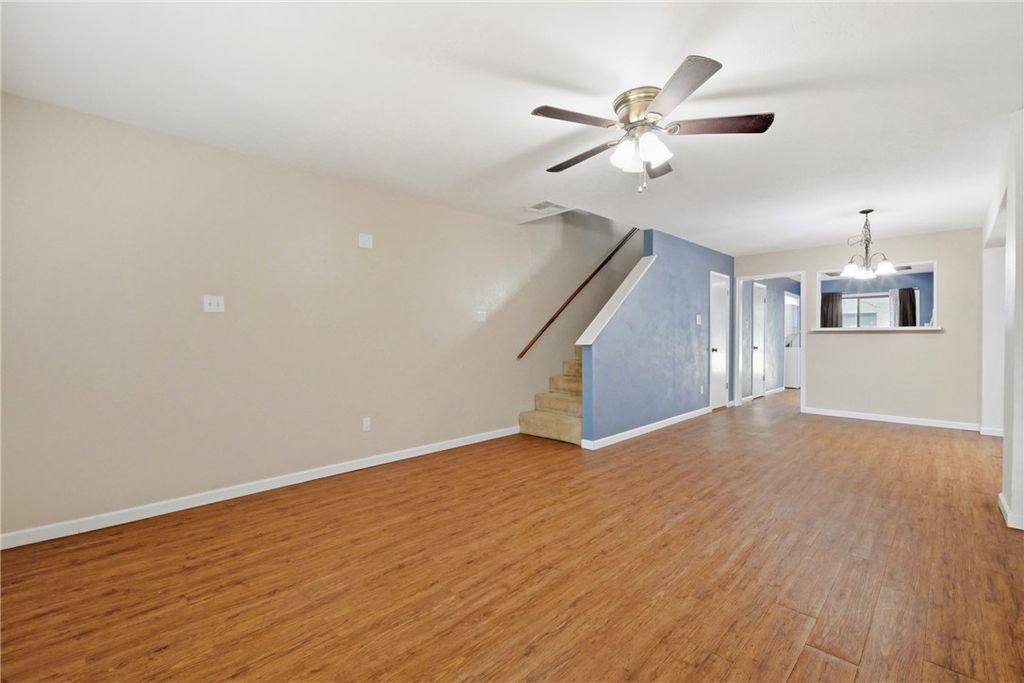 3923 Old Oaks Drive 16, Bryan, TX 77802 — photo 5