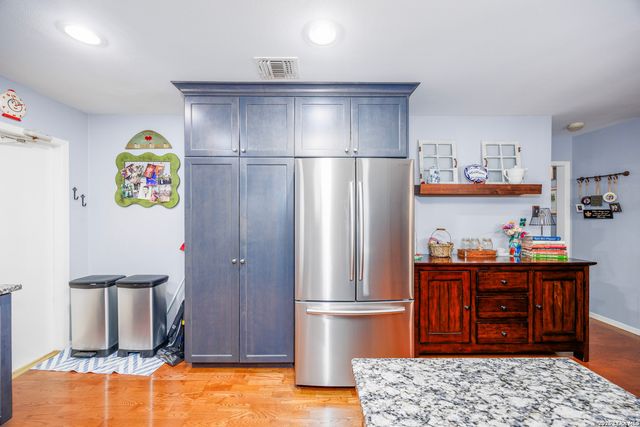 9715 La Rue, San Antonio, TX 78217