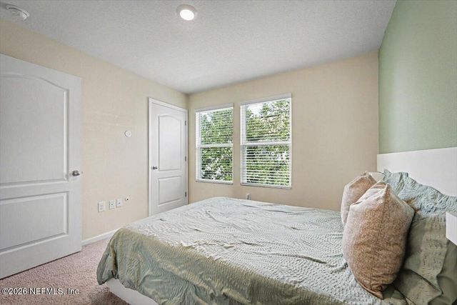 2880 MULE DEER Circle, Jacksonville, FL 32225