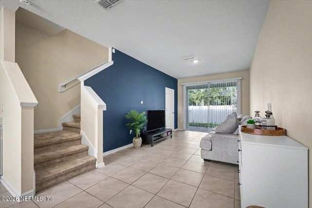 2880 MULE DEER Circle, Jacksonville, FL 32225
