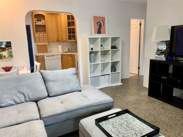 845 SW 11th Ct, Fort Lauderdale, FL 33315
