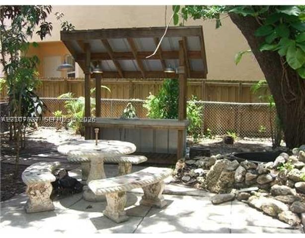 845 SW 11th Ct, Fort Lauderdale, FL 33315