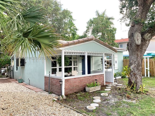 845 SW 11th Ct, Fort Lauderdale, FL 33315
