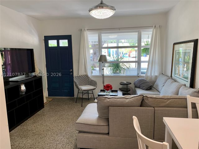 845 SW 11th Ct, Fort Lauderdale, FL 33315