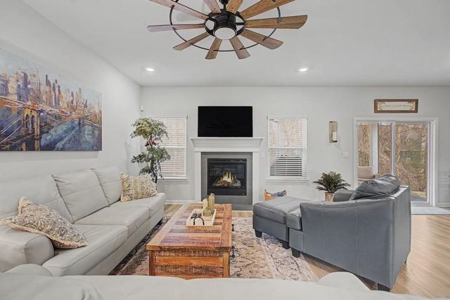 87 Cranson Walk, Pendergrass, GA 30567