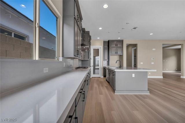 2194 Pigeon Hawk Street, Las Vegas, NV 89138