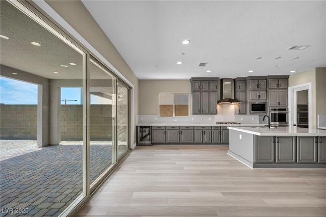 2194 Pigeon Hawk Street, Las Vegas, NV 89138