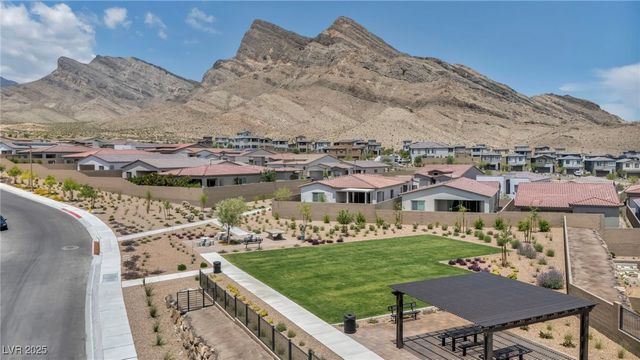 2194 Pigeon Hawk Street, Las Vegas, NV 89138