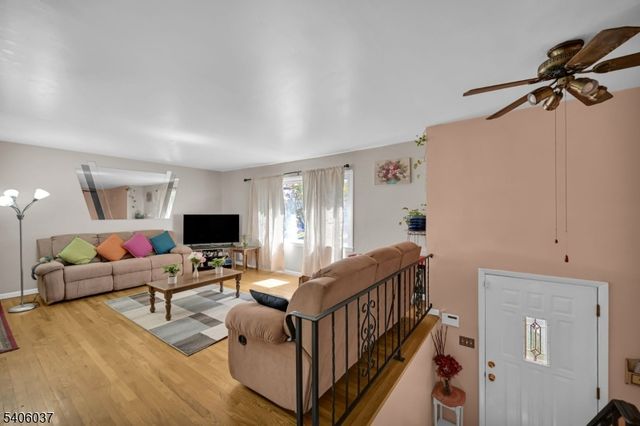 213 Myrtle Ave, Scotch Plains Twp., NJ 07076