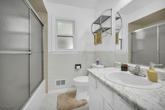 213 Myrtle Ave, Scotch Plains Twp., NJ 07076