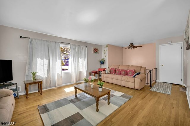 213 Myrtle Ave, Scotch Plains Twp., NJ 07076