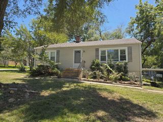 3070 East Beaumont Street, Springfield, MO 65804