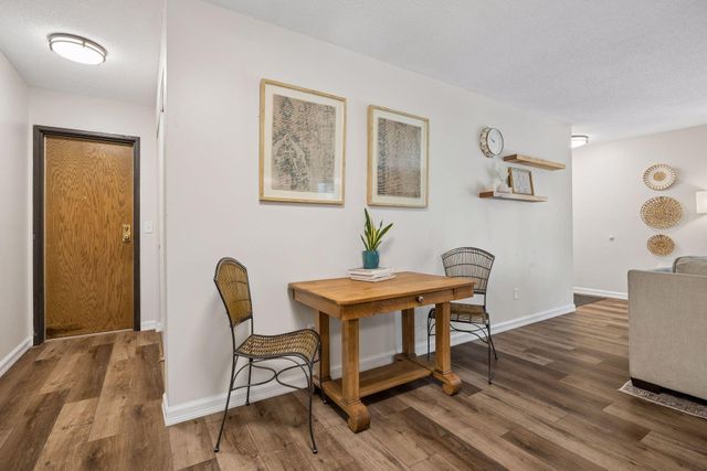 12621 Sherwood Place C11, Minnetonka, MN 55305