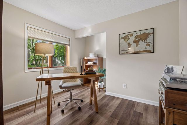 12621 Sherwood Place C11, Minnetonka, MN 55305