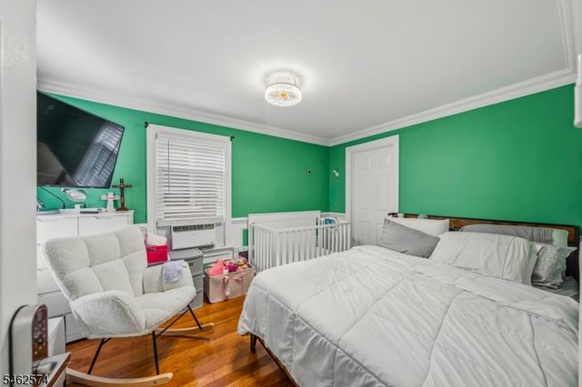 218 E 2Nd St, Bound Brook Boro, NJ 08805