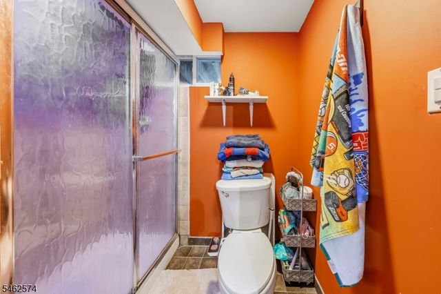 218 E 2Nd St, Bound Brook Boro, NJ 08805