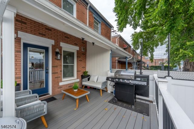 218 E 2Nd St, Bound Brook Boro, NJ 08805