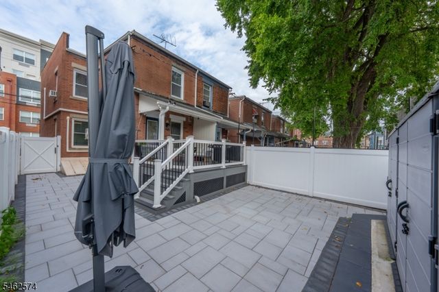 218 E 2Nd St, Bound Brook Boro, NJ 08805