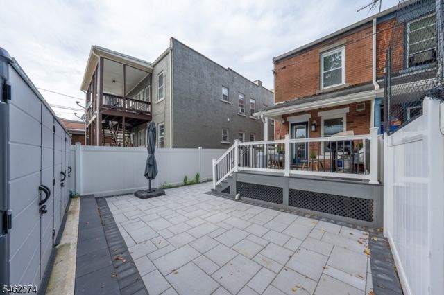 218 E 2Nd St, Bound Brook Boro, NJ 08805