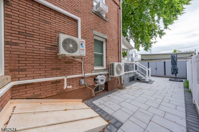 218 E 2Nd St, Bound Brook Boro, NJ 08805