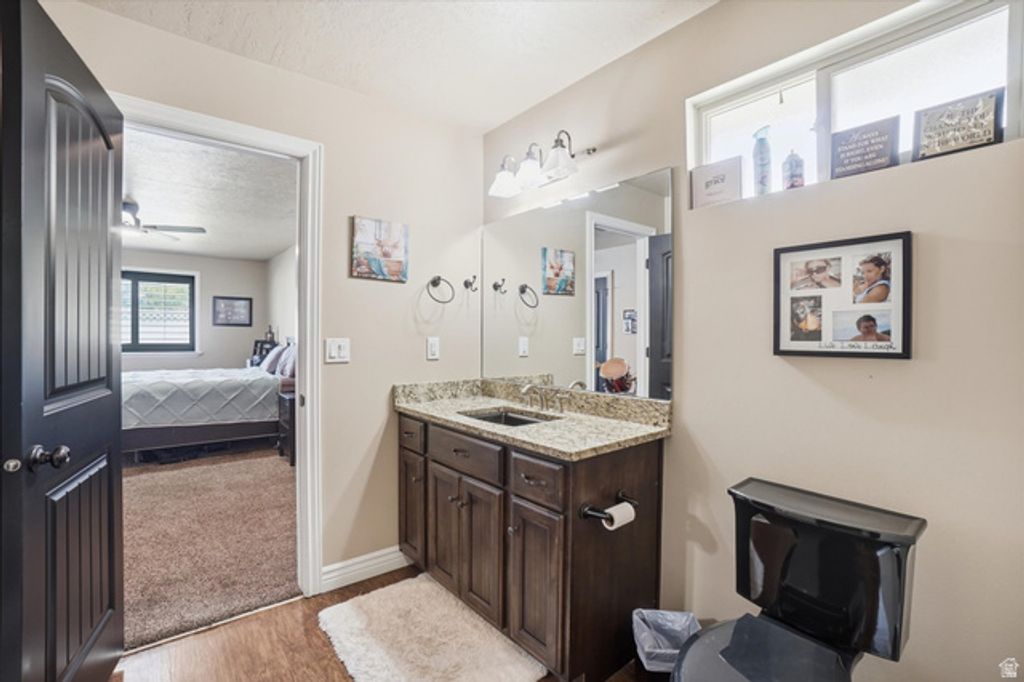 Image 13 of property listing at 4277 S 3475 W, West Haven, UT 84401