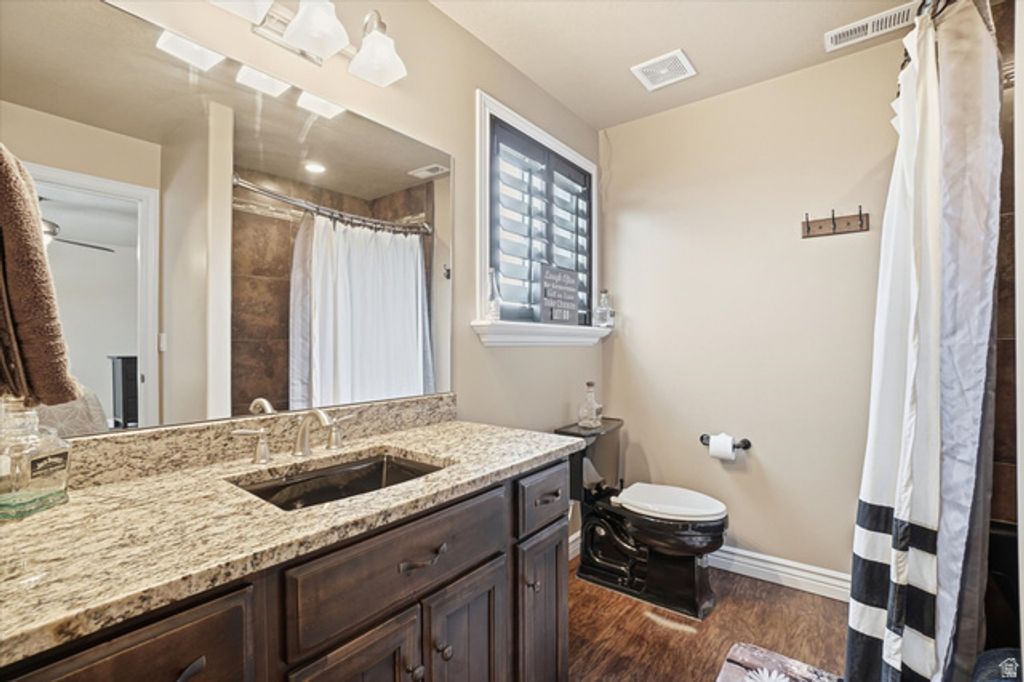 Image 14 of property listing at 4277 S 3475 W, West Haven, UT 84401