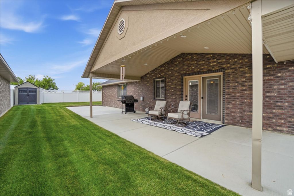 Image 17 of property listing at 4277 S 3475 W, West Haven, UT 84401